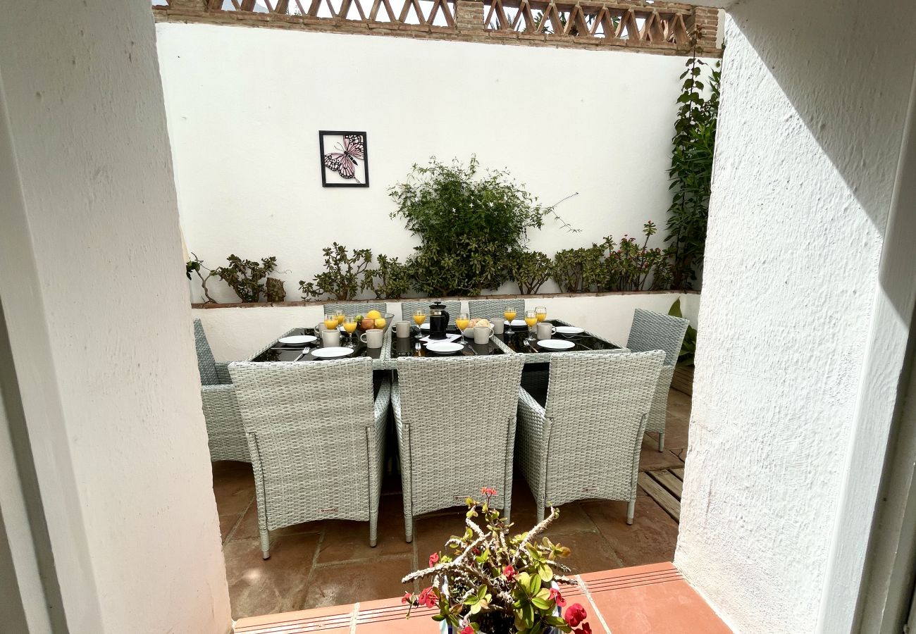 Villa in La Herradura - Fab 4 bed villa in the heart of the village