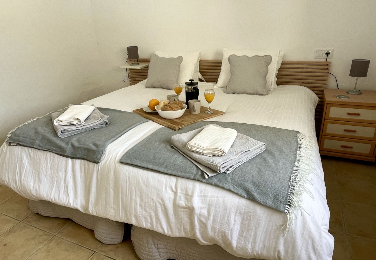 Villa in La Herradura - Fab 4 bed villa in the heart of the village