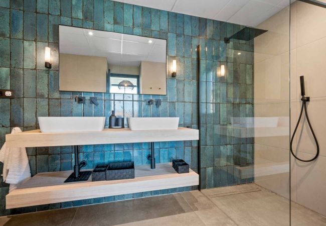 Villa in La Herradura - Stunning 4 bed villa with private pool and views Villa in La Herradura - Stunning 4 bed villa with private pool and views