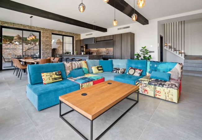 Villa in La Herradura - Stunning 4 bed villa with private pool and views Villa in La Herradura - Stunning 4 bed villa with private pool and views