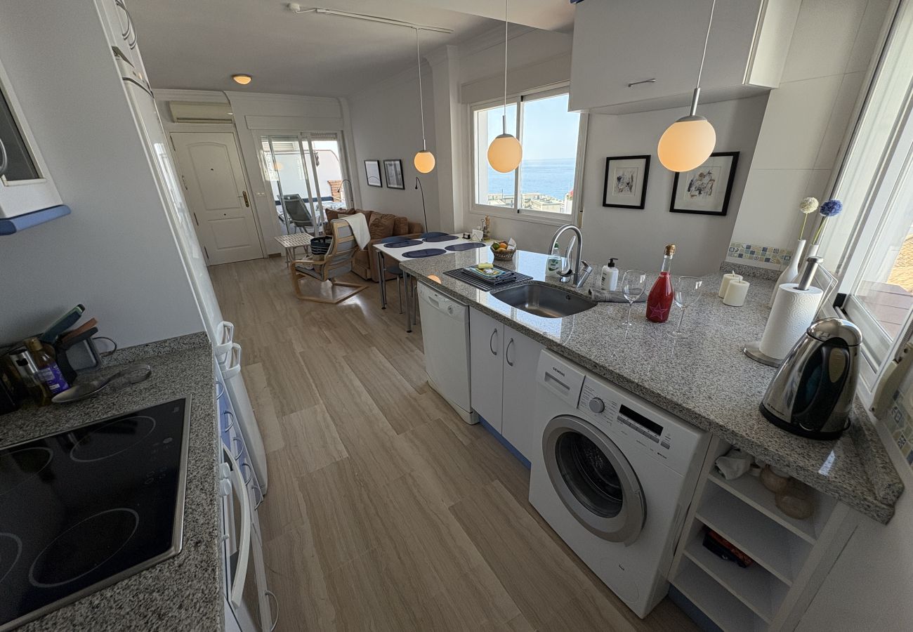 Apartment in La Herradura - Lovely 2 bed apartment within walking distance to the beach and town