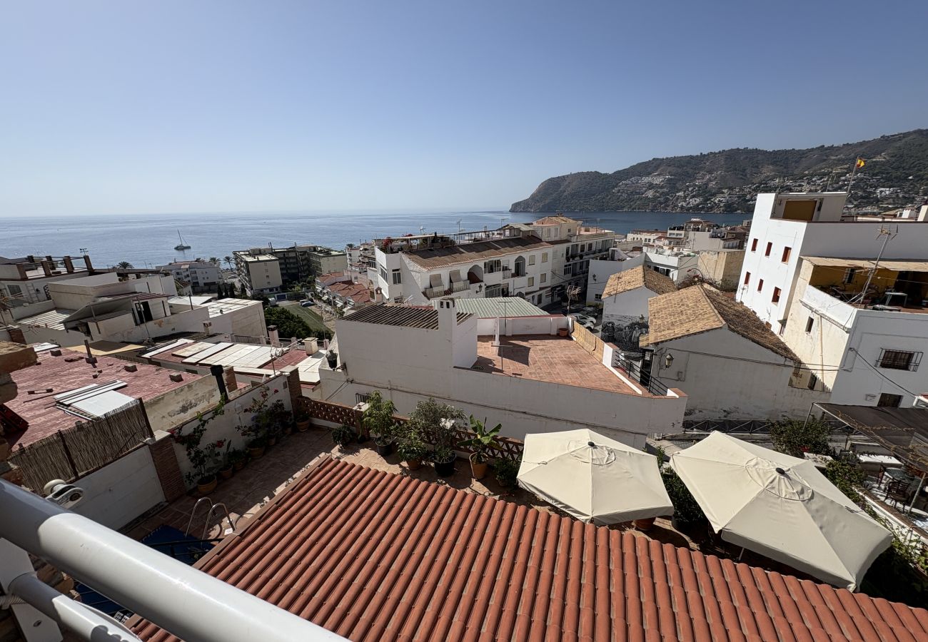 Apartment in La Herradura - Lovely 2 bed apartment within walking distance to the beach and town
