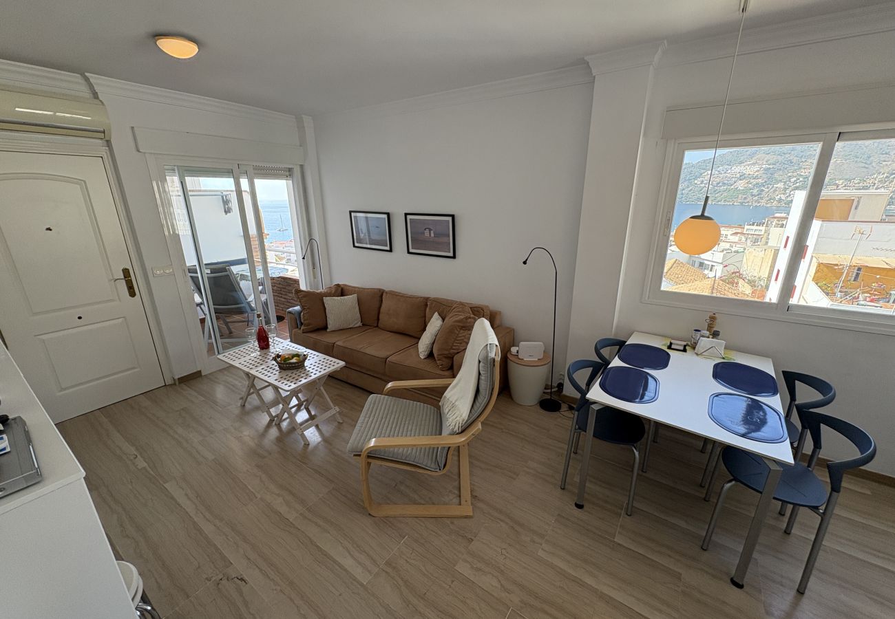 Apartment in La Herradura - Lovely 2 bed apartment within walking distance to the beach and town