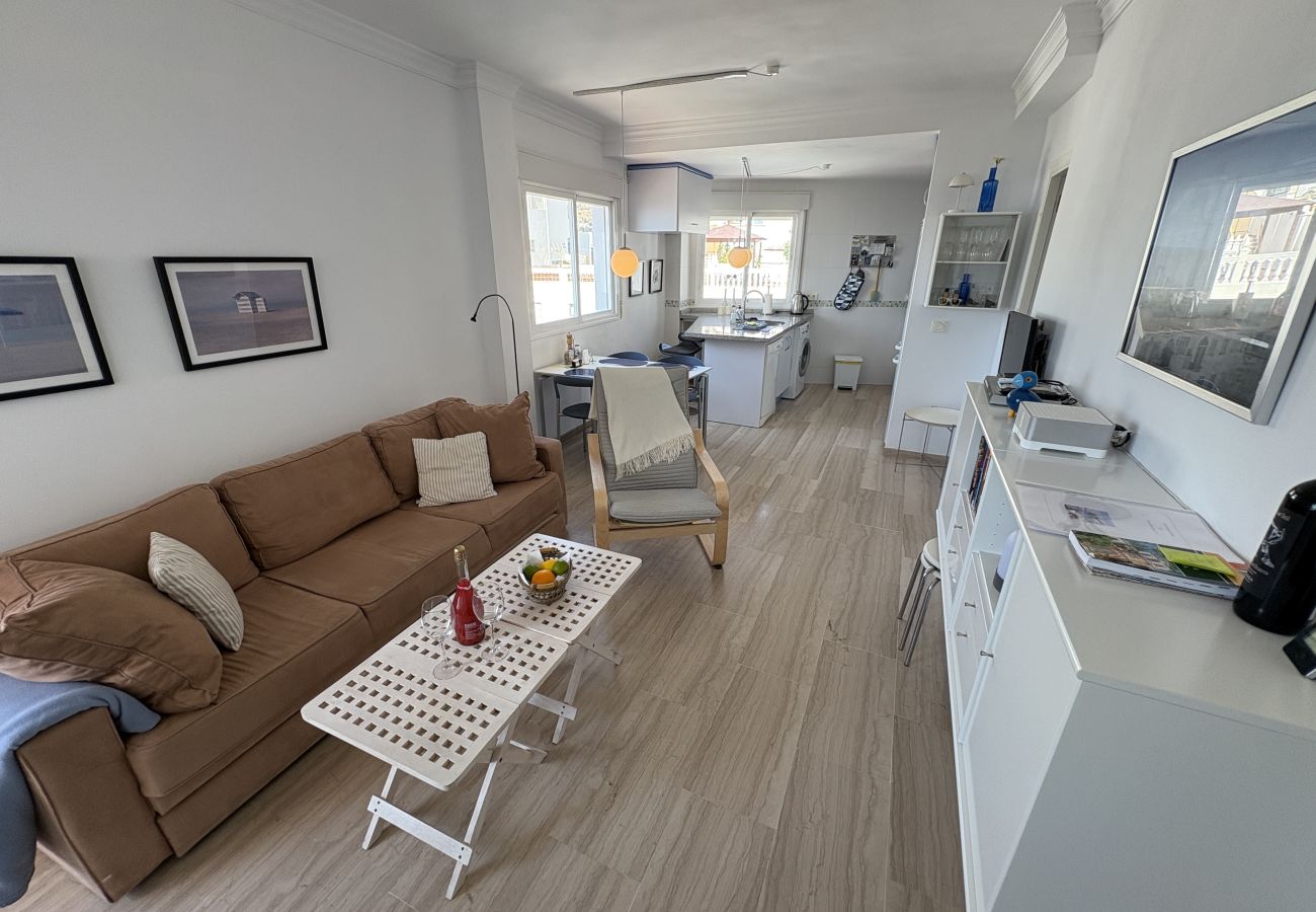 Apartment in La Herradura - Lovely 2 bed apartment within walking distance to the beach and town