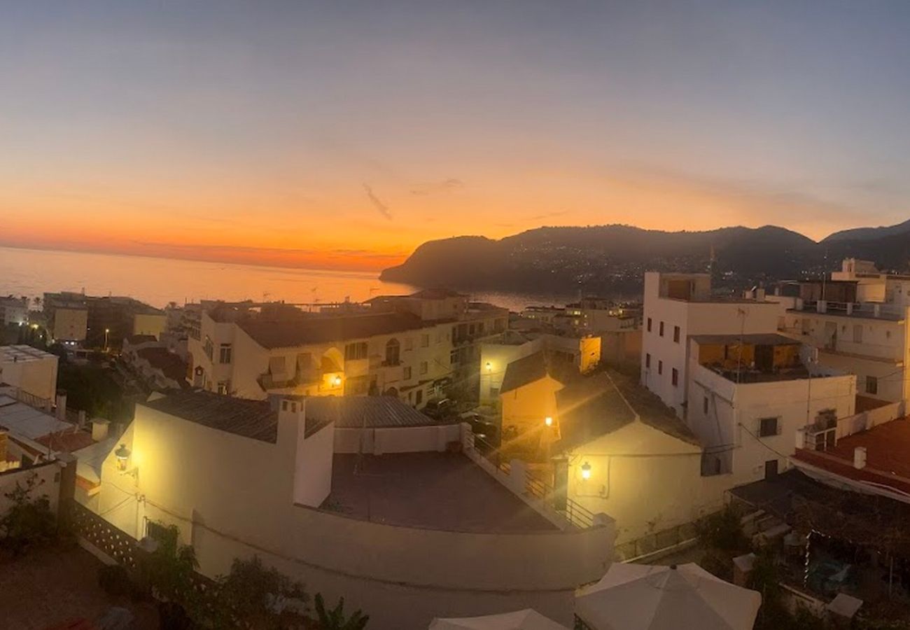 Apartment in La Herradura - Lovely 2 bed apartment within walking distance to the beach and town