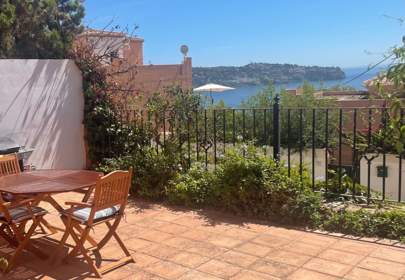 House in La Herradura - Lovely Four Bedroom Townhouse with great Sea Views