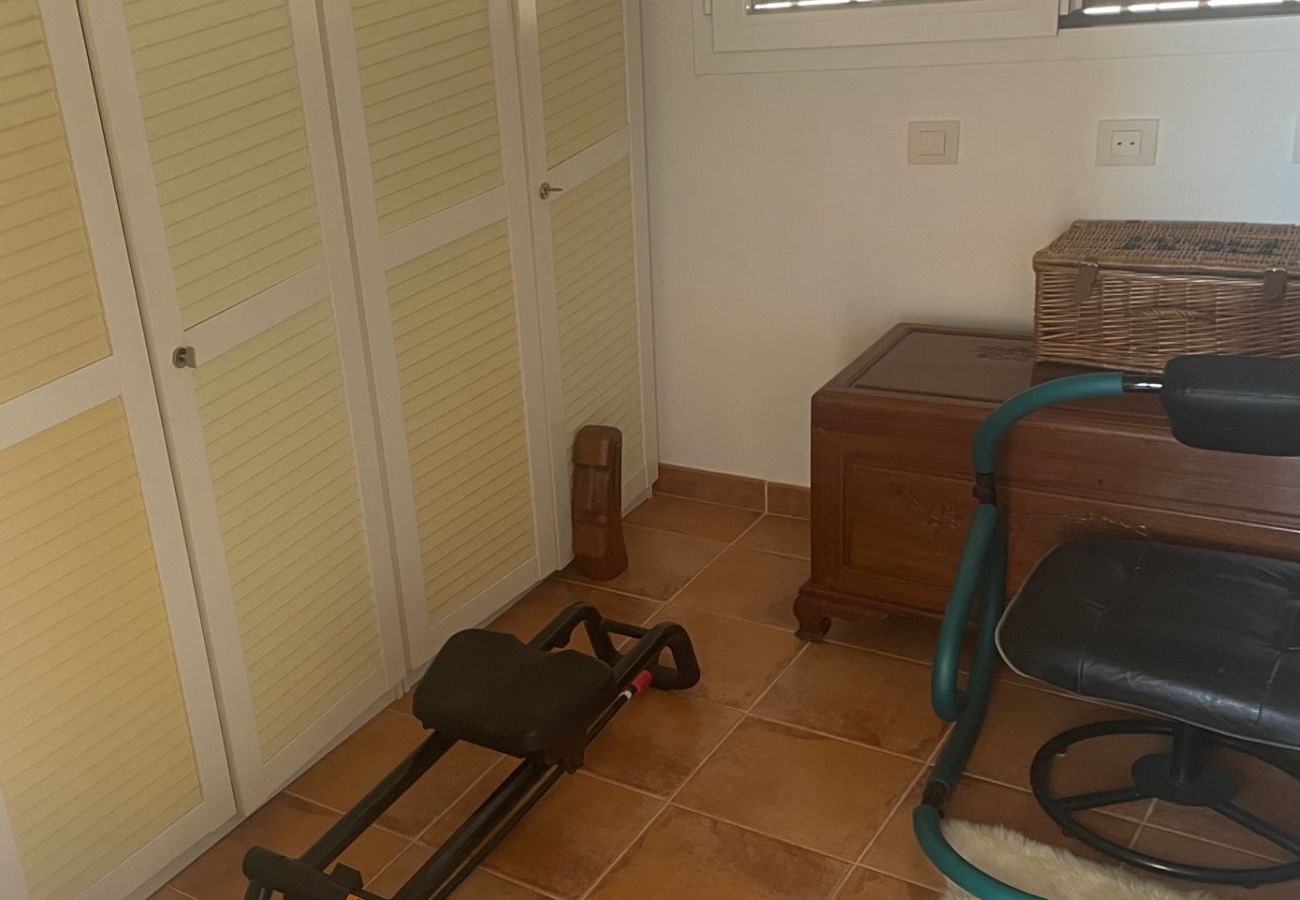 House in La Herradura - Lovely Four Bedroom Townhouse with great Sea Views