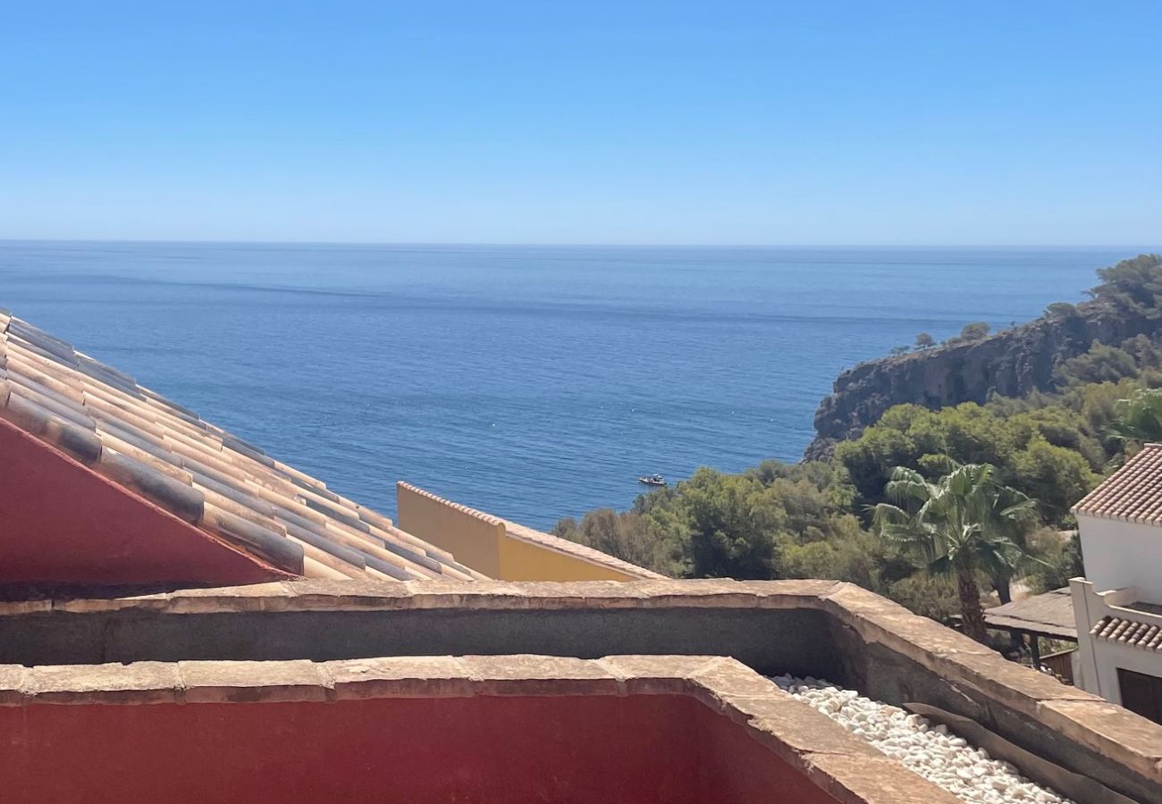 House in La Herradura - Lovely Four Bedroom Townhouse with great Sea Views